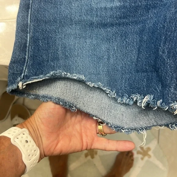 Original 501 Levi Jean shorts, cut offs, raw hems, Sz. 27, button up fly, EUC - Picture 11 of 14